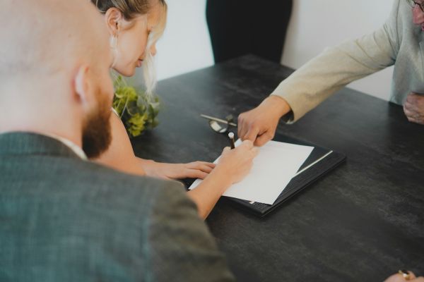 Guide complet pour choisir un avocat en divorce dans les Vosges